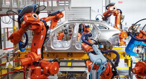 Jaguar’s new first in class Aluminium-intensive monocoque is revolutionizing vehicle dynamics, refinement and ride quality. Watch its perfectly contoured body take shape – complete with those signature rear haunches.