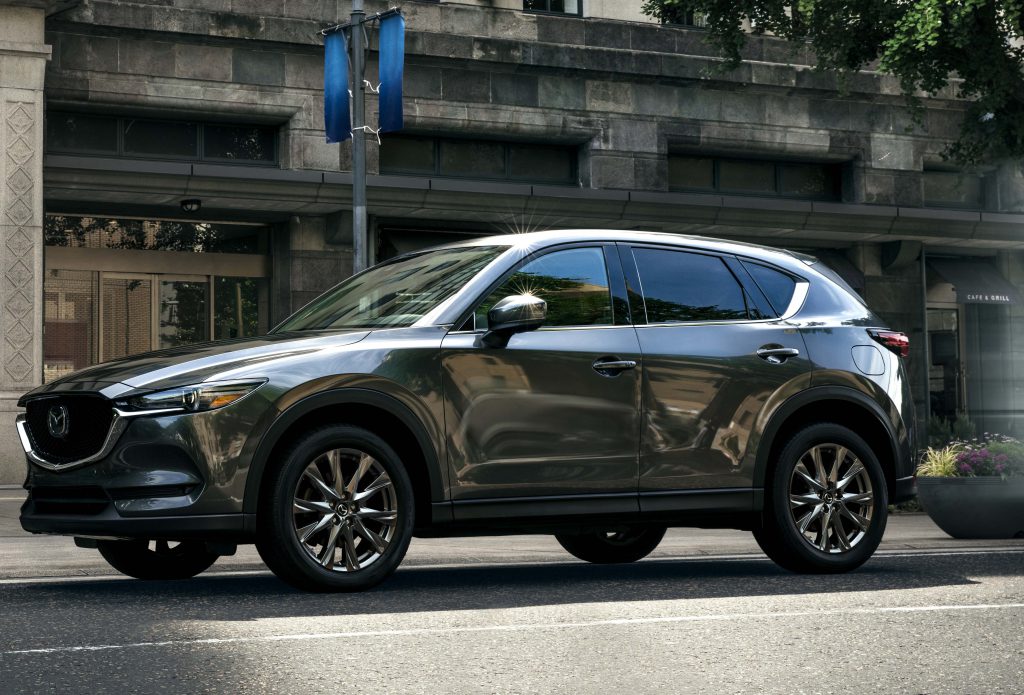 Mazda-2019 CX-5-Signature-01